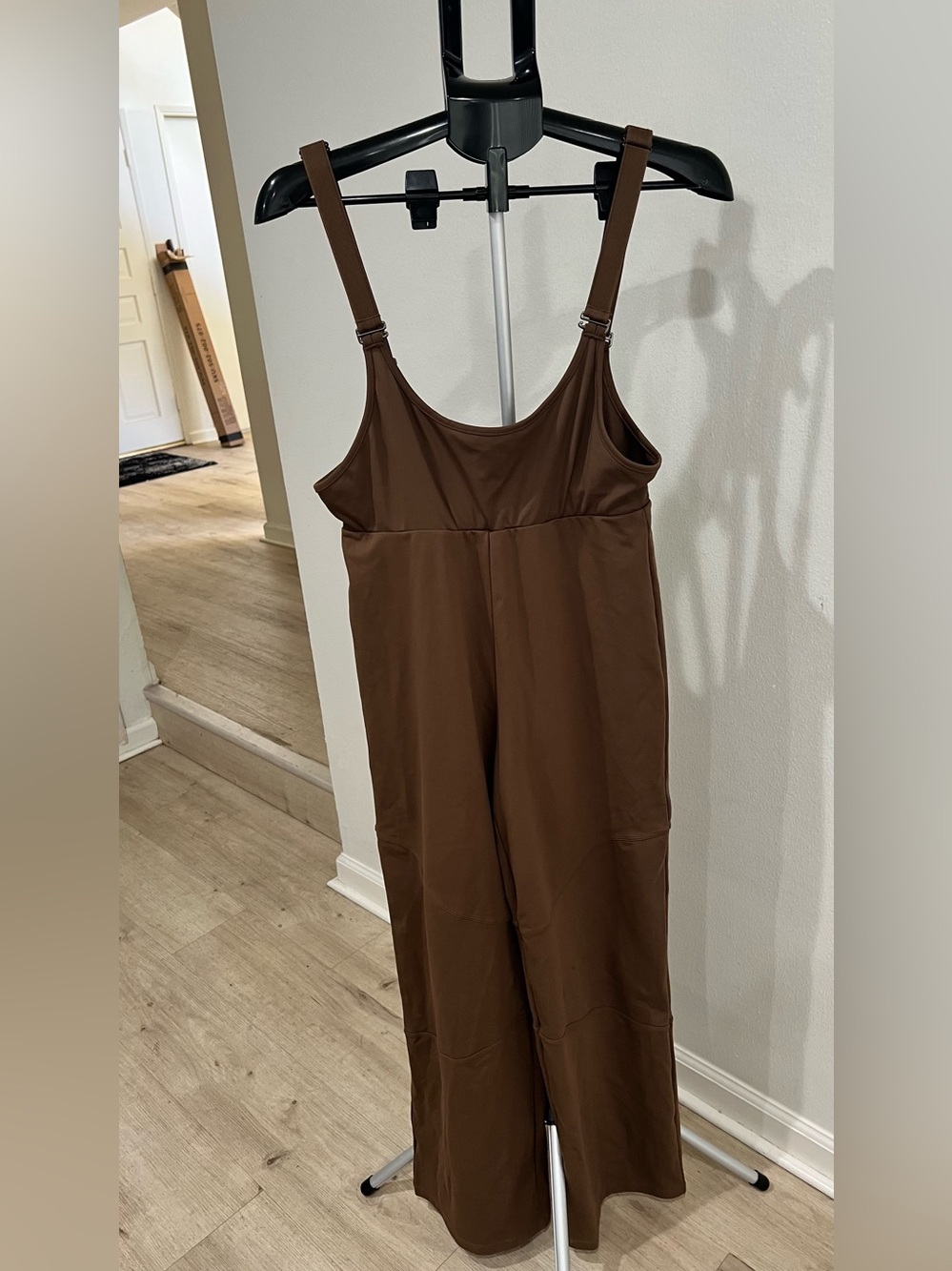 Halara knew no tags. Women’s Wide-Leg Jumpsuit in Brown M - Picture 3 of 11